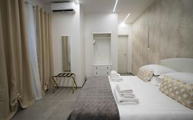 Arco Alto Rooms